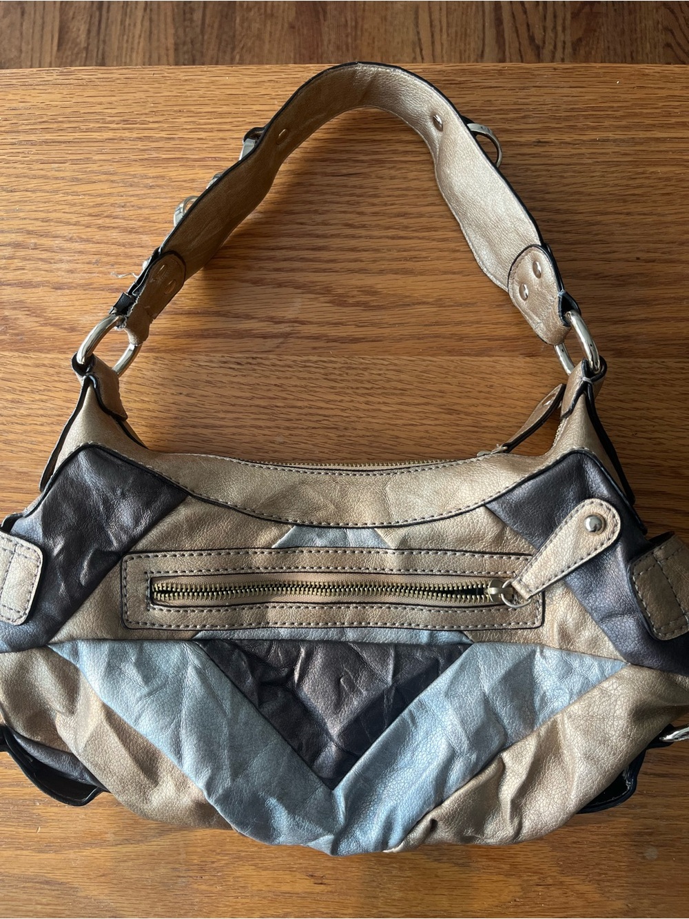 Guess Hobo Metallic Shoulder Bag - Picture 3 of 11